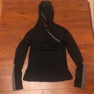 Lululemon Hooded Long Sleeve Shirt/Sweatshirt Size 8